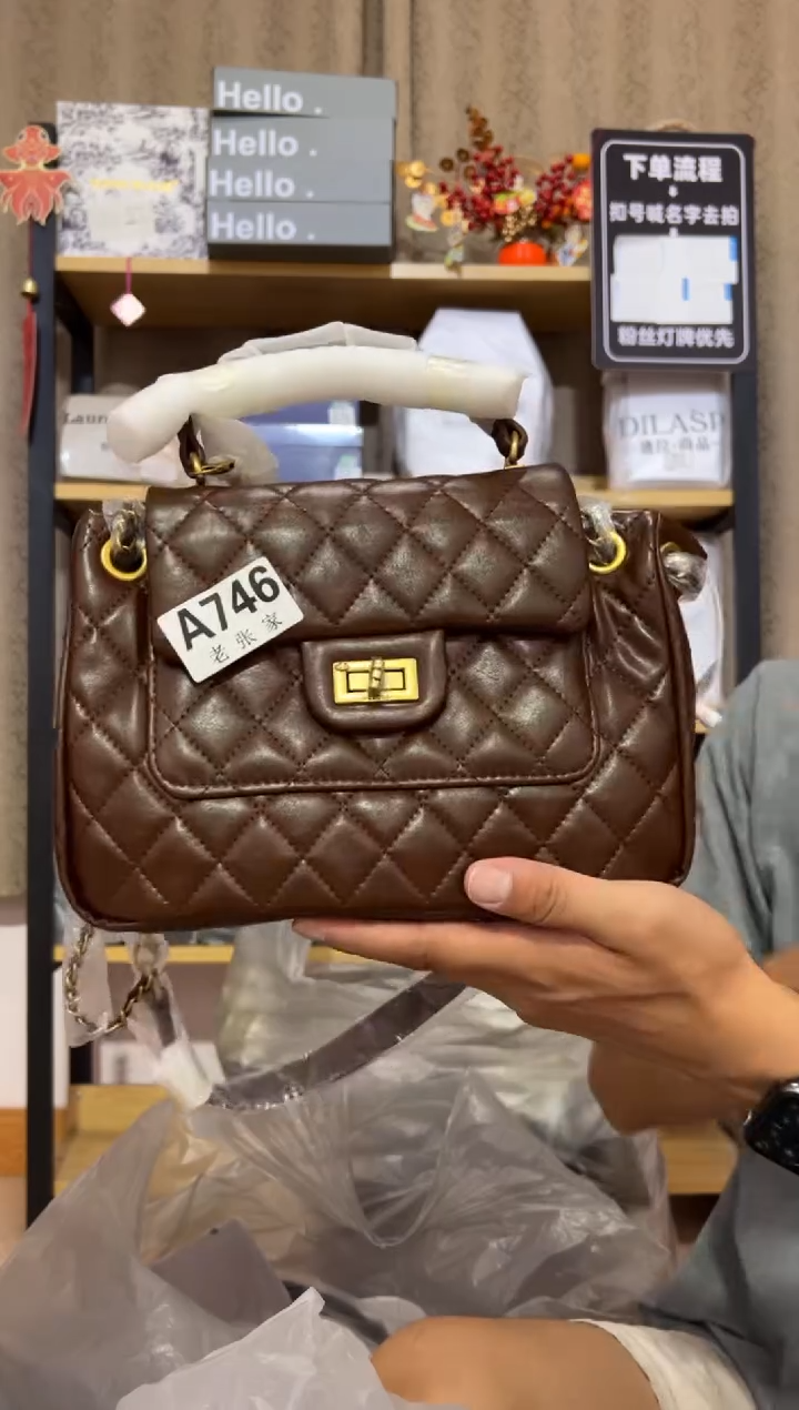 小牛剖层皮革老张家女包746