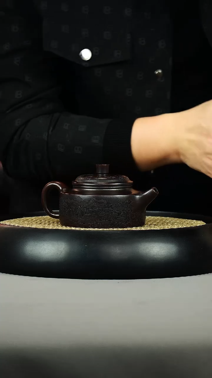 茶壶紫砂古红泥 扁德中 刻绘 山水