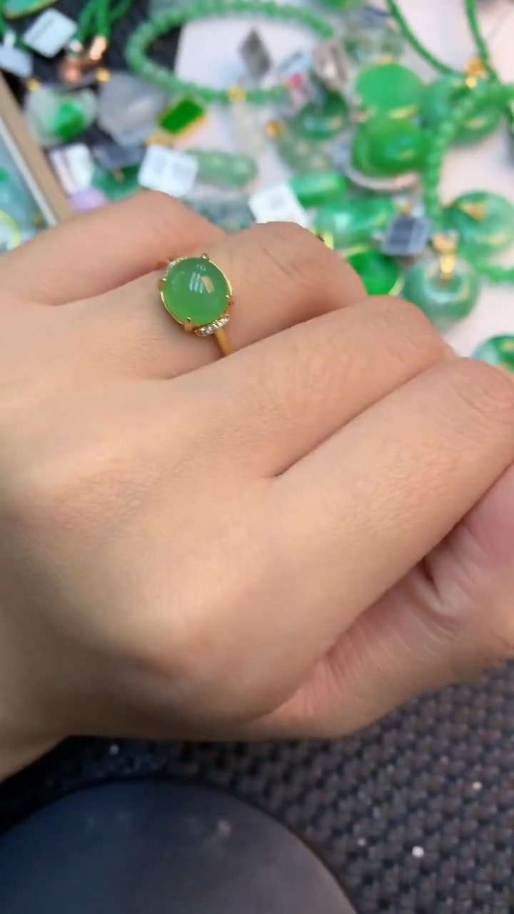 颈饰未镶嵌翡翠1
