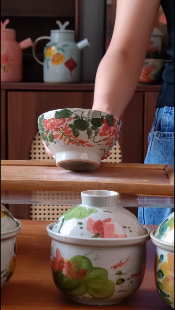 碟景德镇手绘釉下五彩餐具
