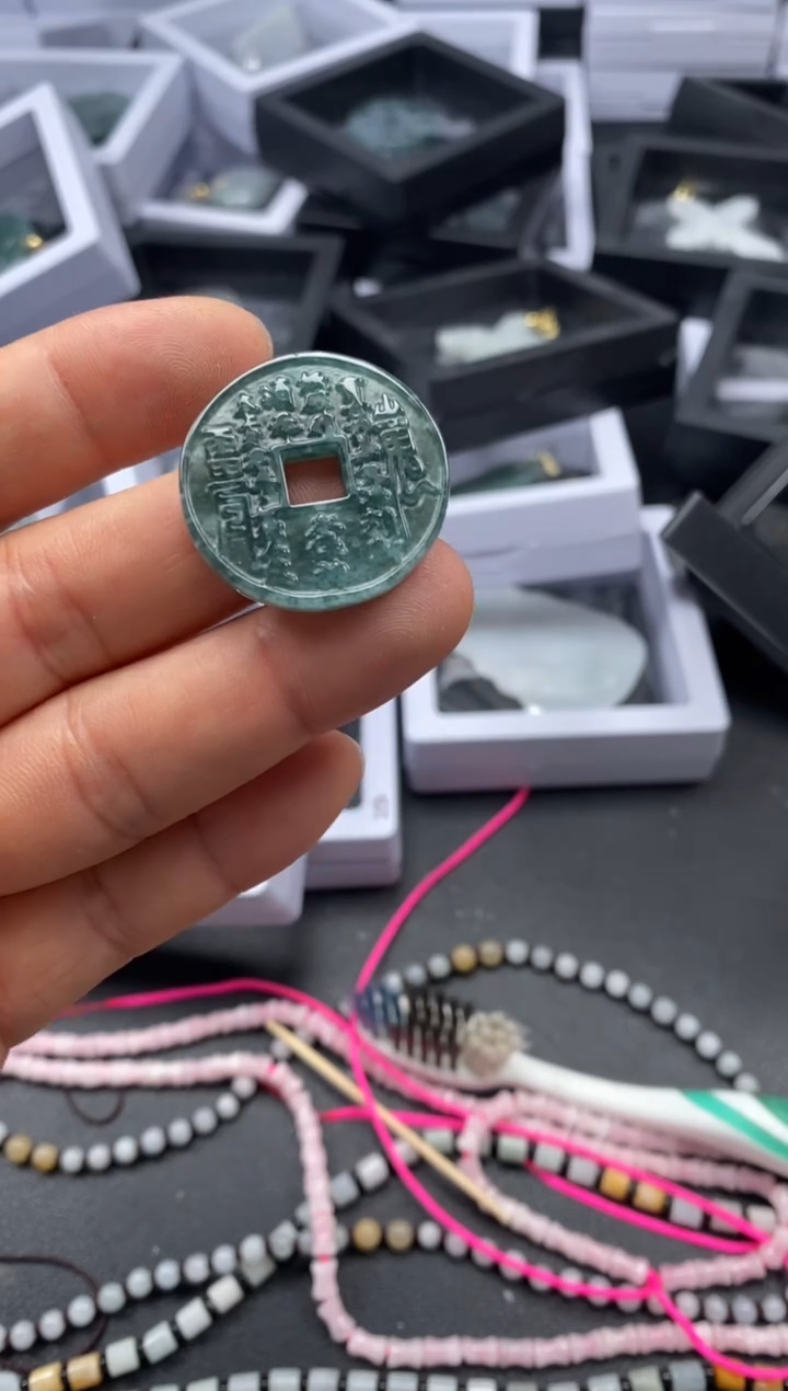 吊坠(不含链)未镶嵌翡翠4067