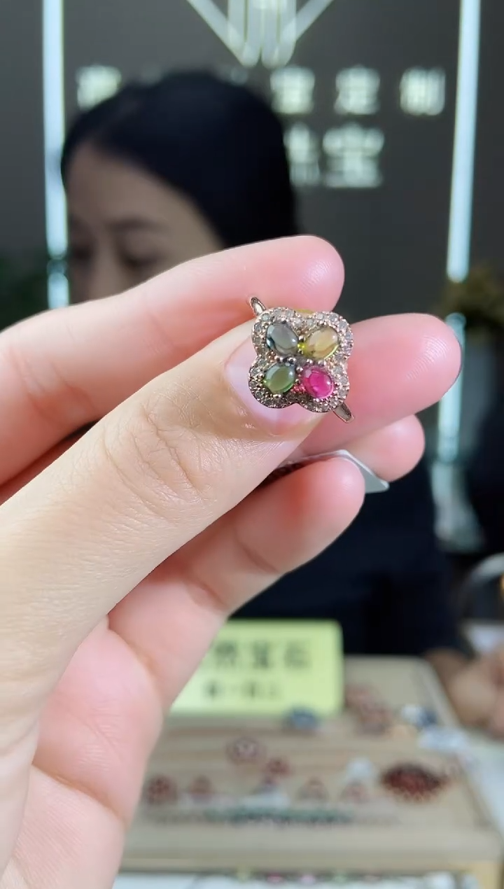 【闪购商品】碧玺手饰银S925镶嵌手饰
