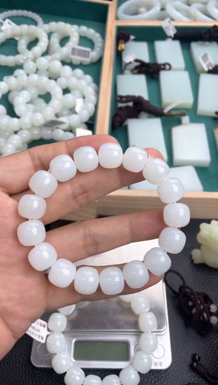 未镶嵌手链和田玉手串卡12