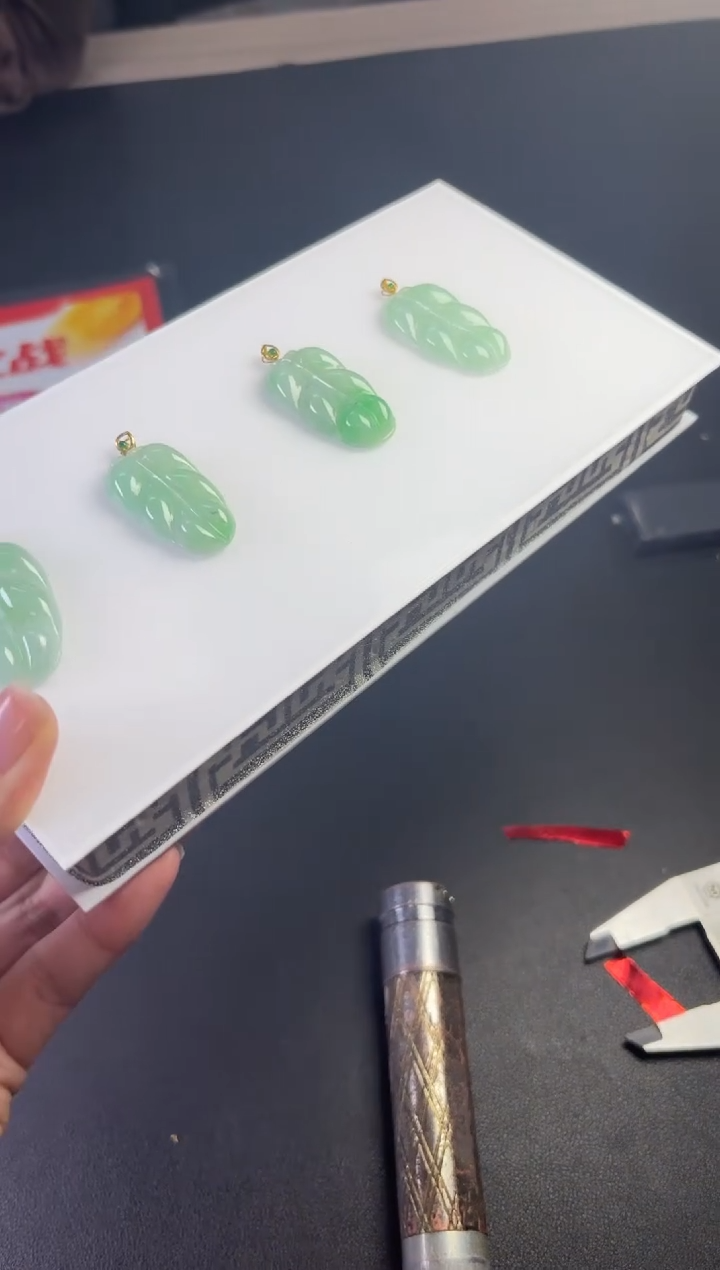 【闪购商品】翡翠挂件18K金镶嵌多样性发一件叶子111111