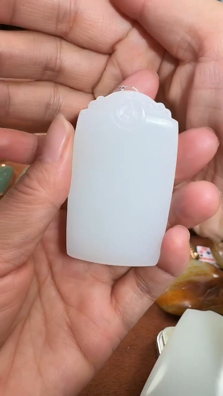 颈饰未镶嵌和田玉幸**活吊坠