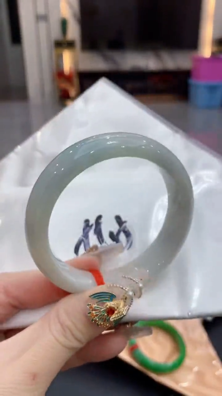 【闪购商品】翡翠手镯未镶嵌0028664251