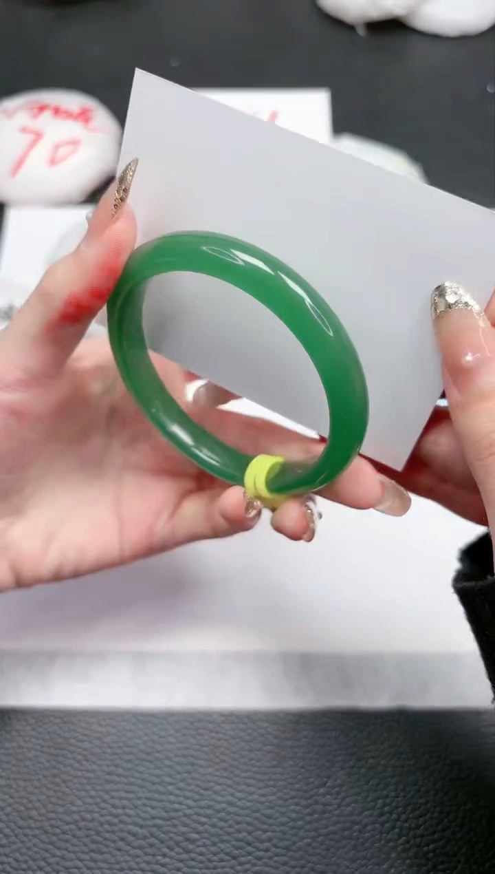 【闪购商品】石英质玉手镯未镶嵌408-55.3