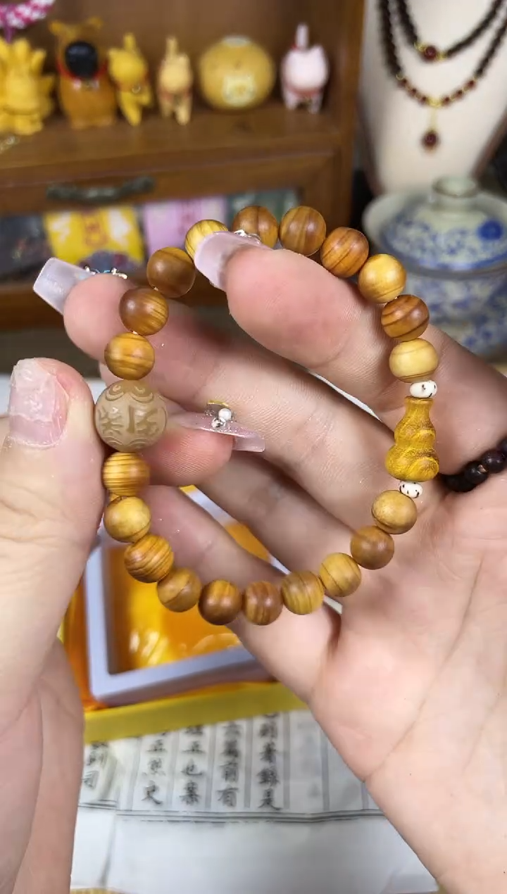 非洲檀香手串/手链菩提木质玉石手串/多发性其一/不带盒子