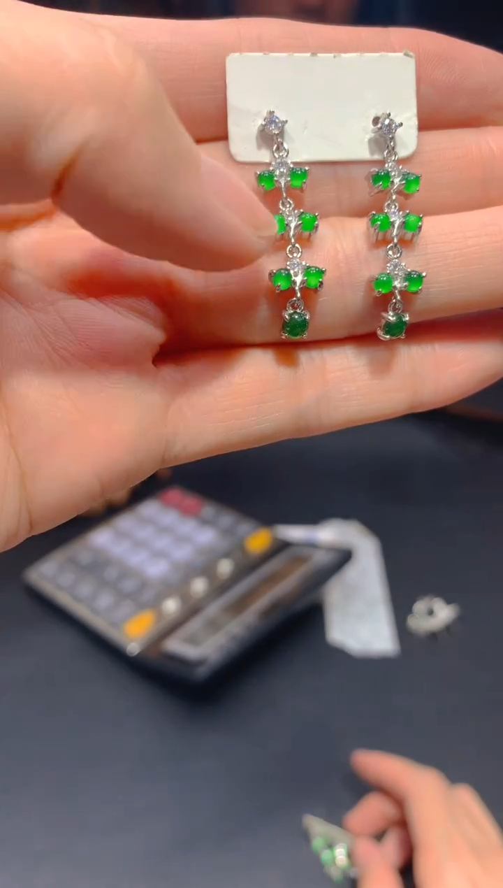 【闪购商品】定制翡翠未镶嵌37多样性发货(发其一）