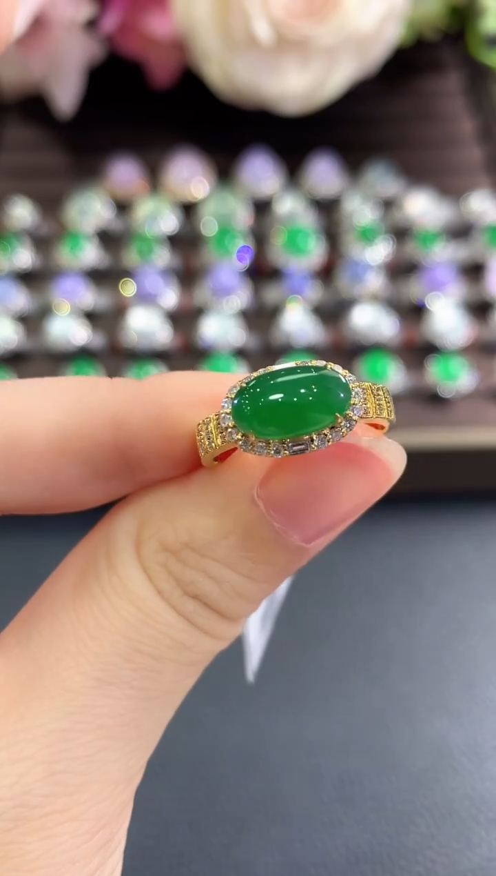 18K金镶嵌戒指翡翠b116 