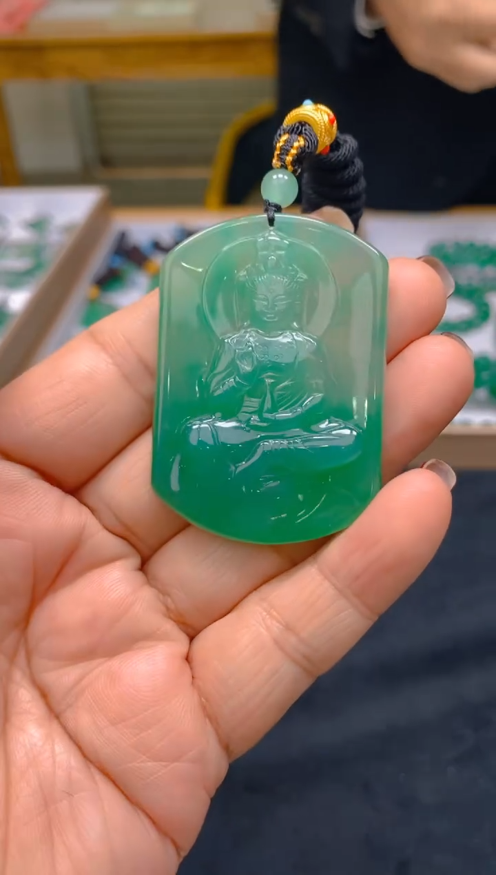 【闪购商品】石英质玉颈饰未镶嵌冰美人非洲翠027