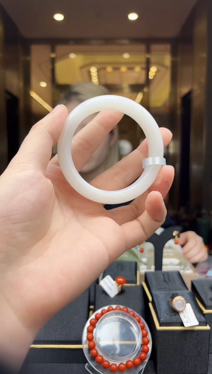 【闪购商品】和田玉手镯未镶嵌SH2660 多样性发其一