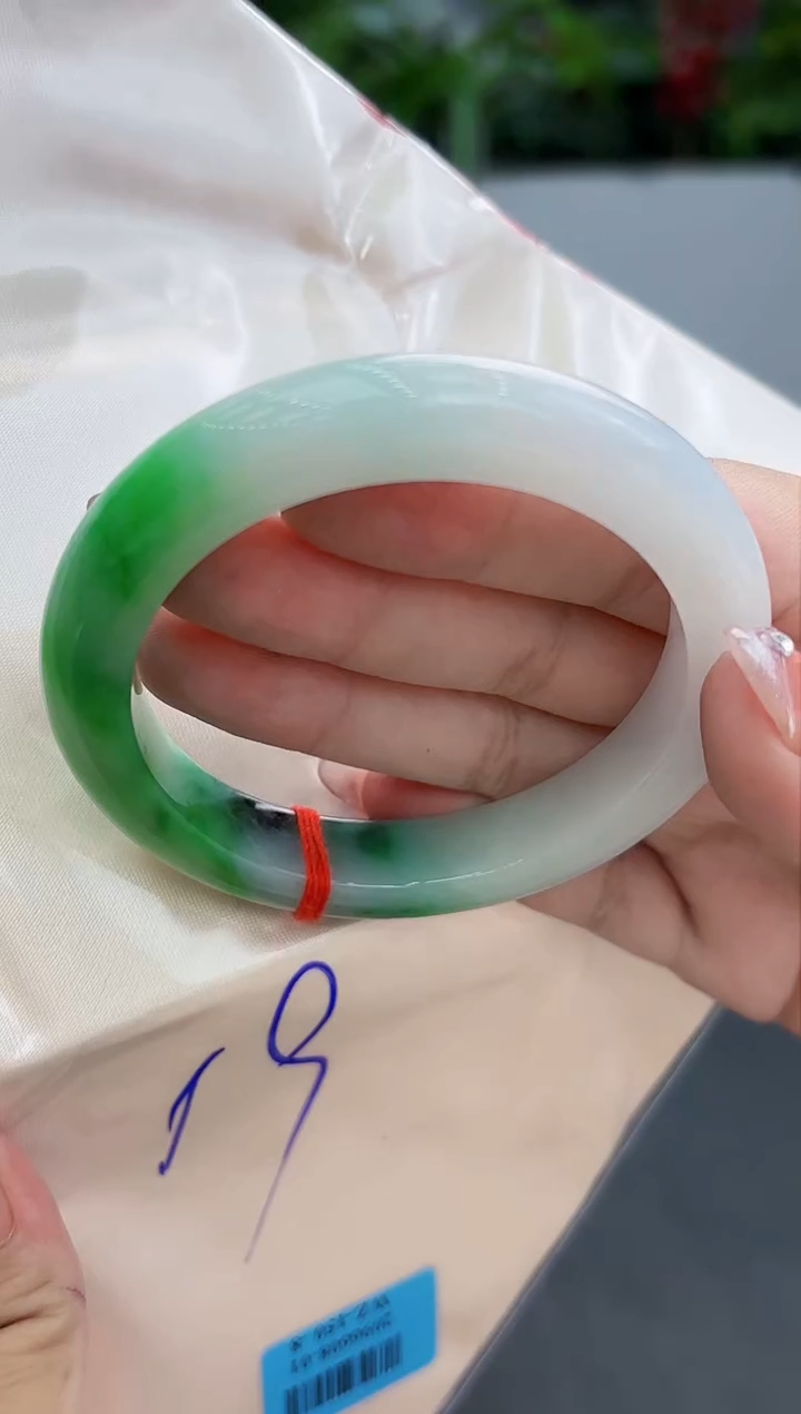 【闪购商品】翡翠手镯未镶嵌翡翠手镯