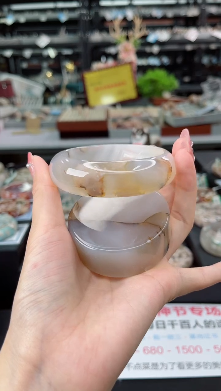 【闪购商品】石英质玉手镯未镶嵌62圈口（赠品镯心）1751795