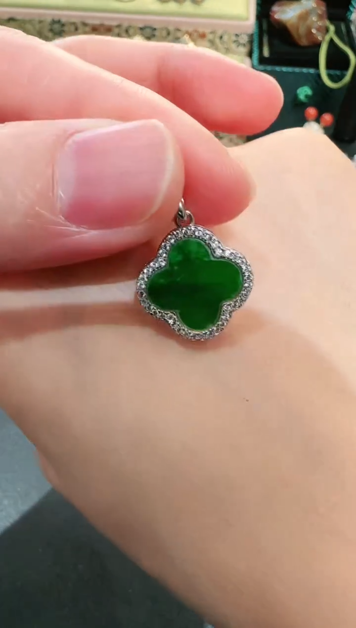 【闪购商品】翡翠颈饰银S925镶嵌吊坠