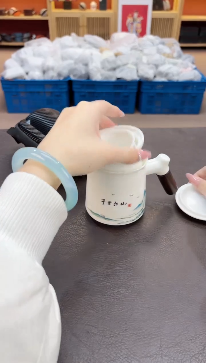 【闪购商品】摆件瓷SC1111111111111