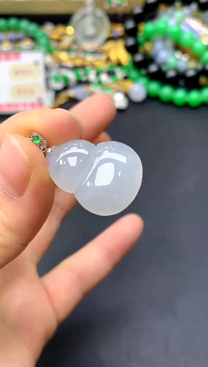 颈饰18K金镶嵌翡翠69-中国好珍宝