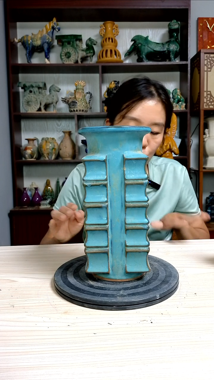 经典精美复古风格瓷器