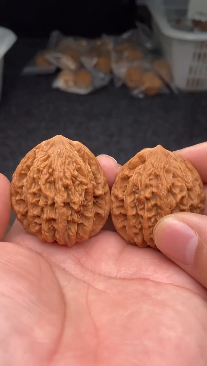 把件文玩核桃b63号42尺虎头
