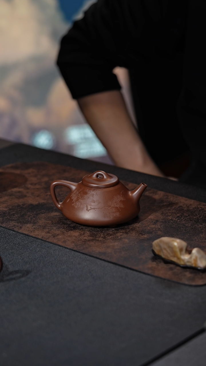 【闪购商品】紫砂茶壶子冶石瓢 紫泥