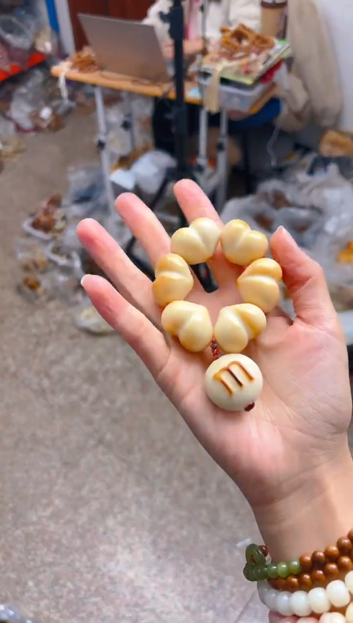 吊坠菩提根/象牙果炭烤爱心手捻  MM豆