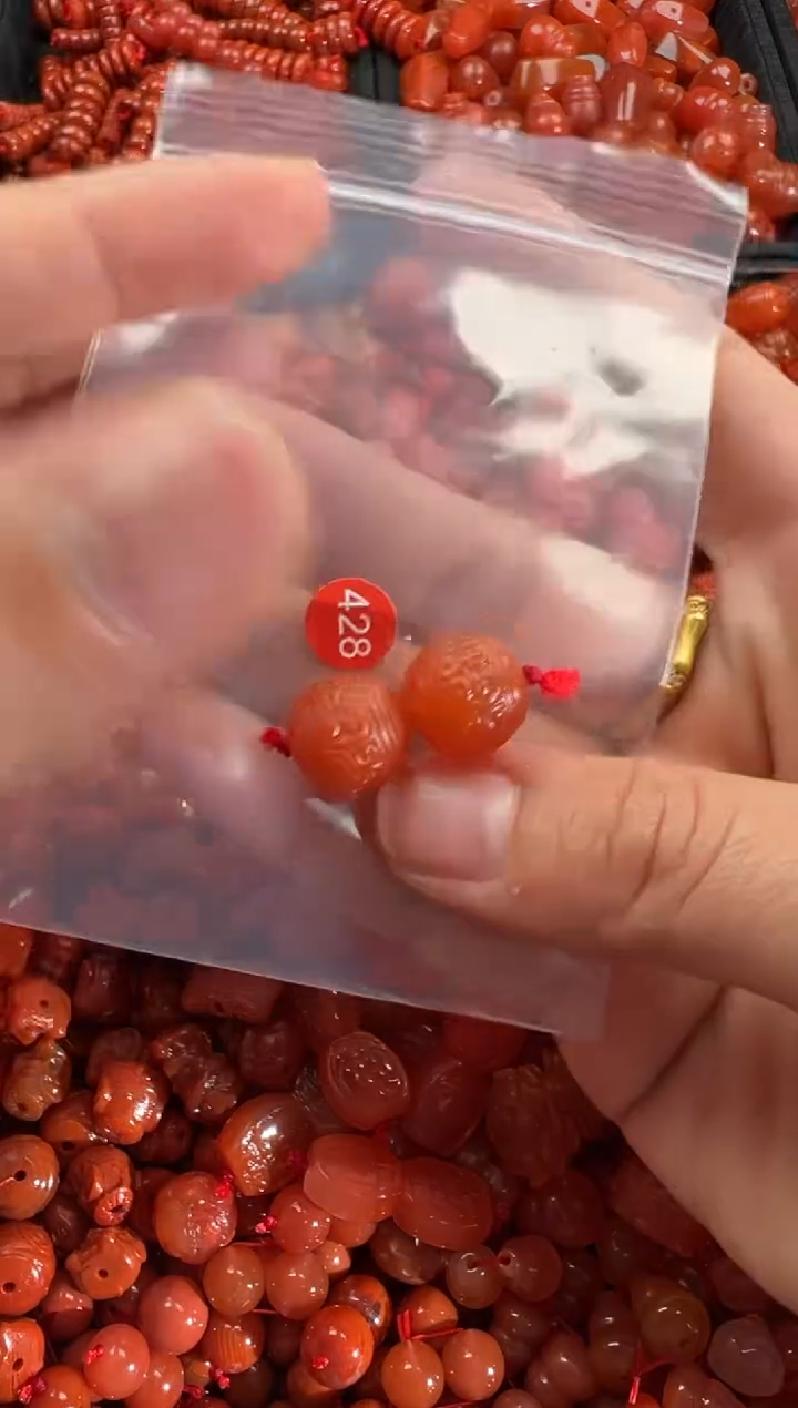 【闪购商品】南红玛瑙颈饰未镶嵌1