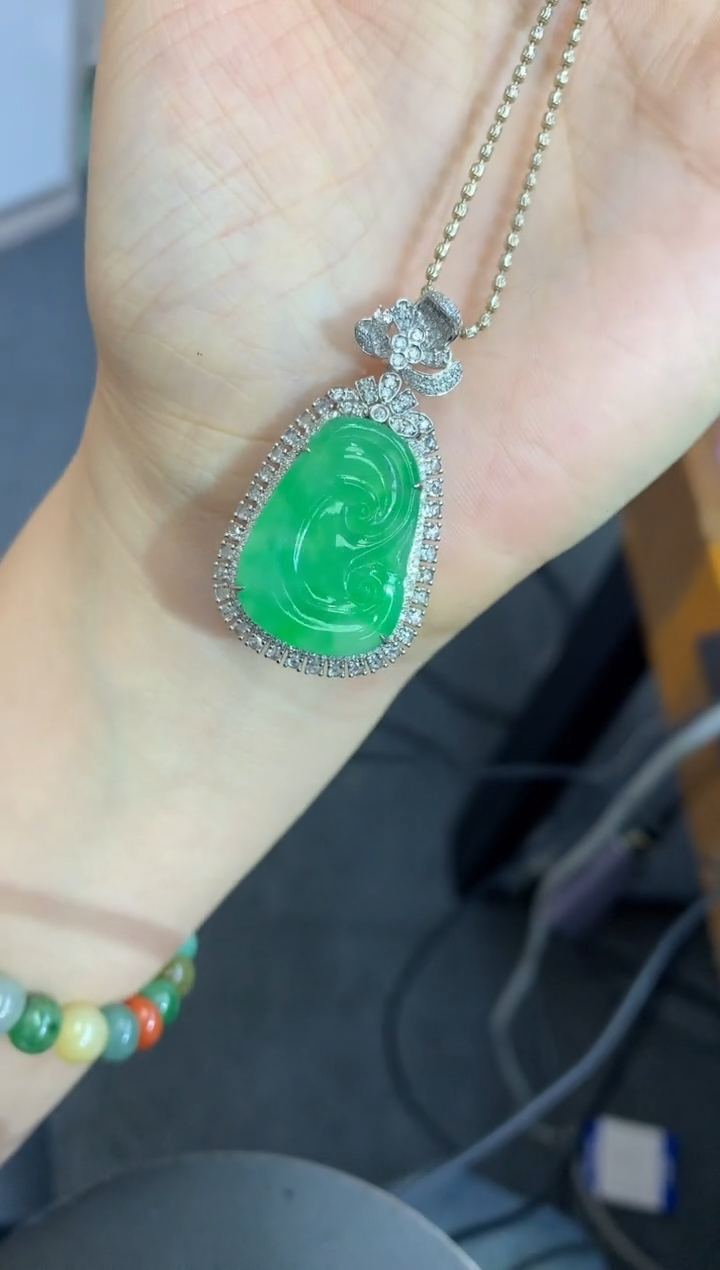 【闪购商品】翡翠吊坠(不含链)18K金镶嵌500-中国好珍宝