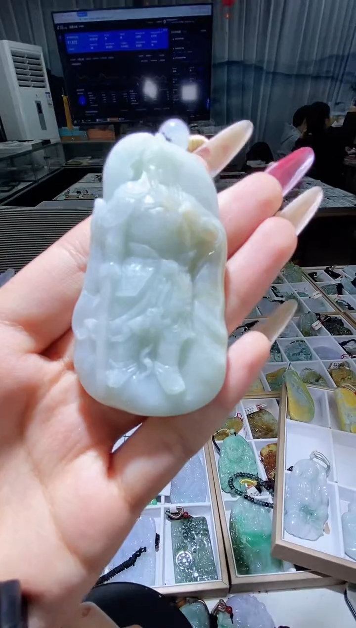 【闪购商品】翡翠颈饰未镶嵌天然缅甸翡翠A货未镶嵌