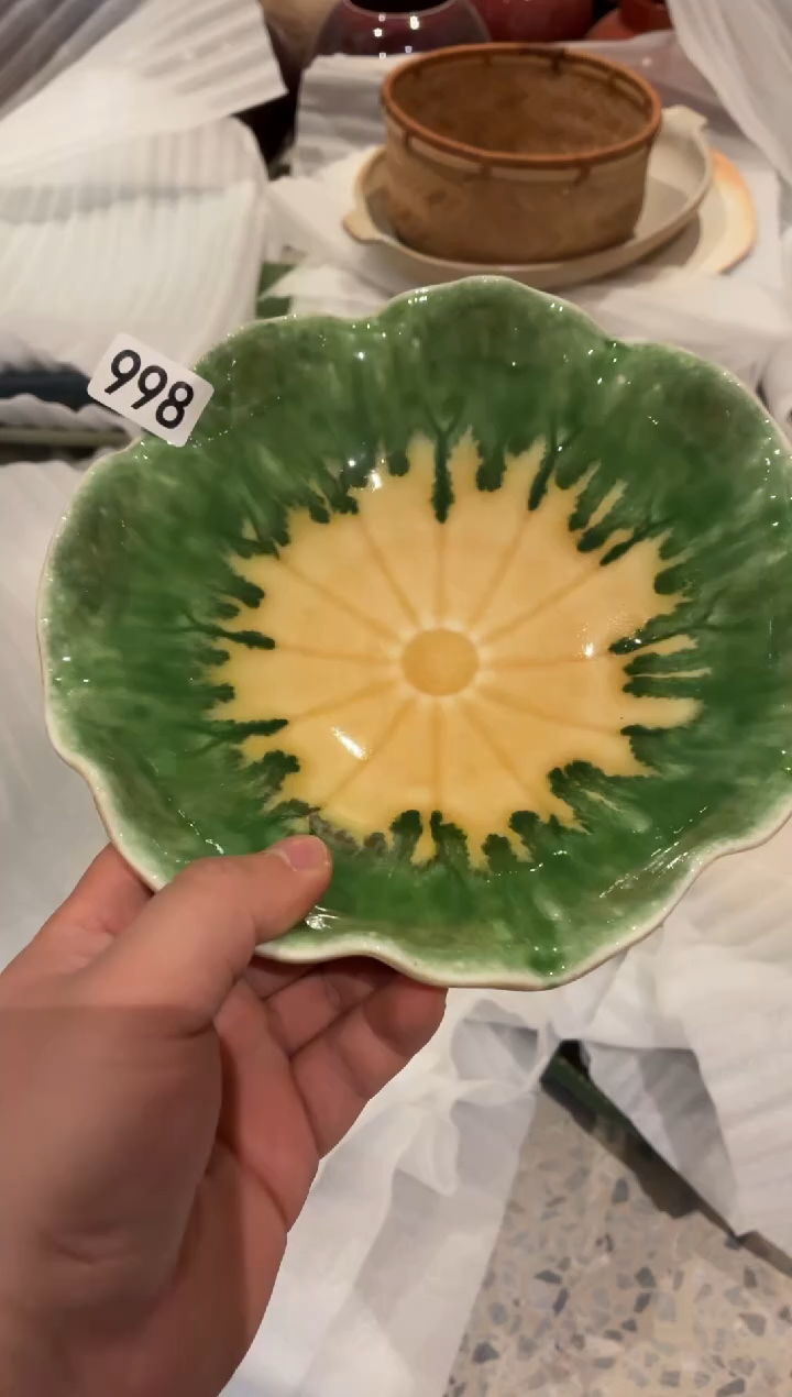 瓷片南*?998黄心荷花盘1个