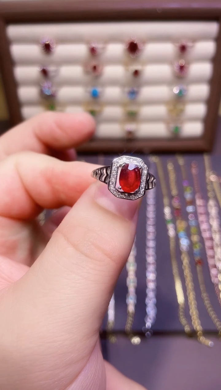 【闪购商品】红宝石戒指银S925镶嵌1