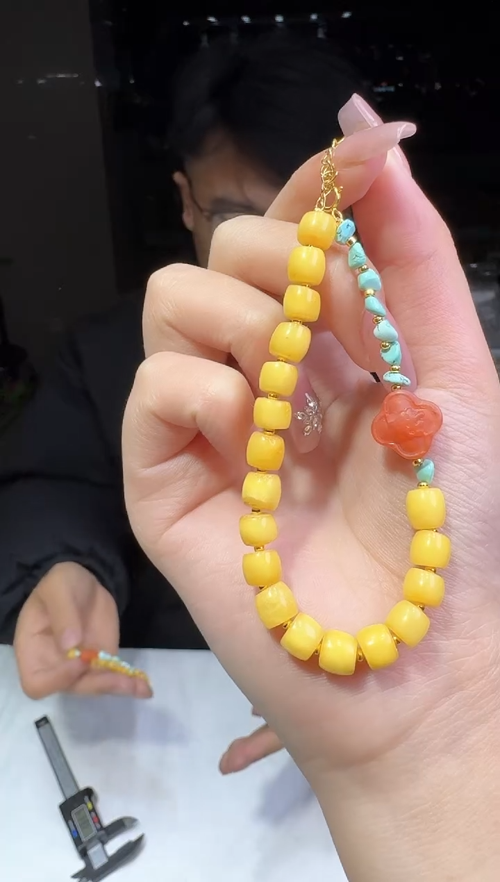 【闪购商品】蜜蜡手链未镶嵌多样性发一件 778