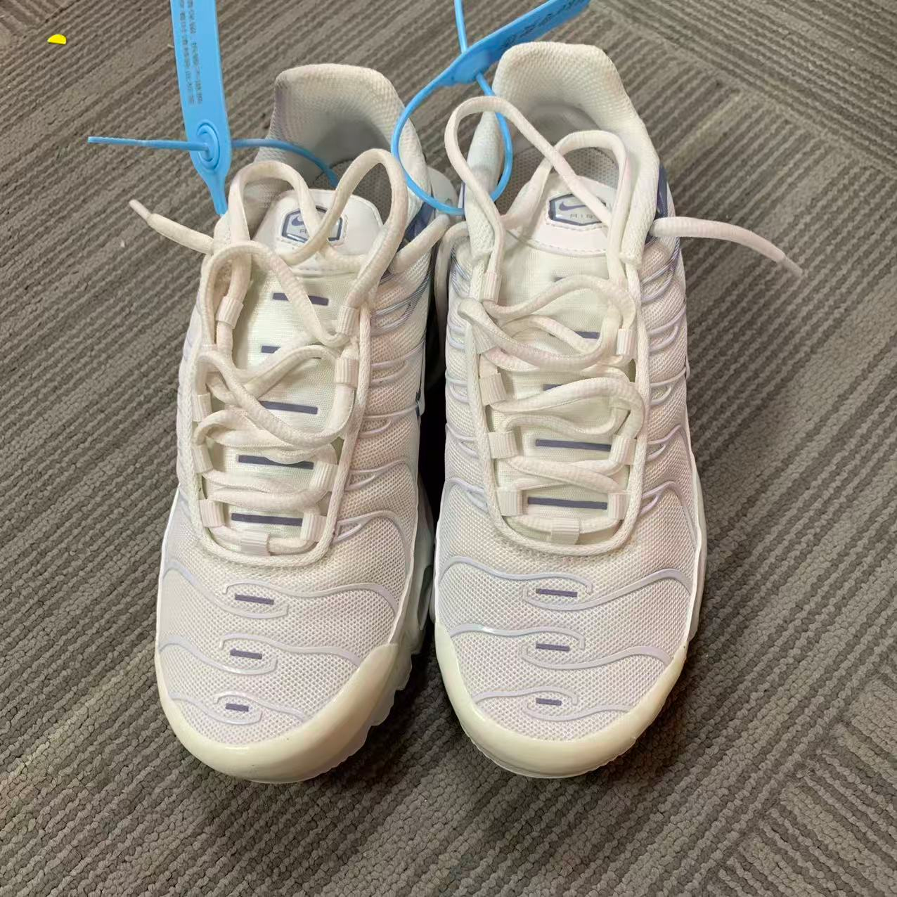 (瑕疵慎拍)Nike耐克女鞋Air Max低帮生活休闲鞋DZ3671-104-36.5