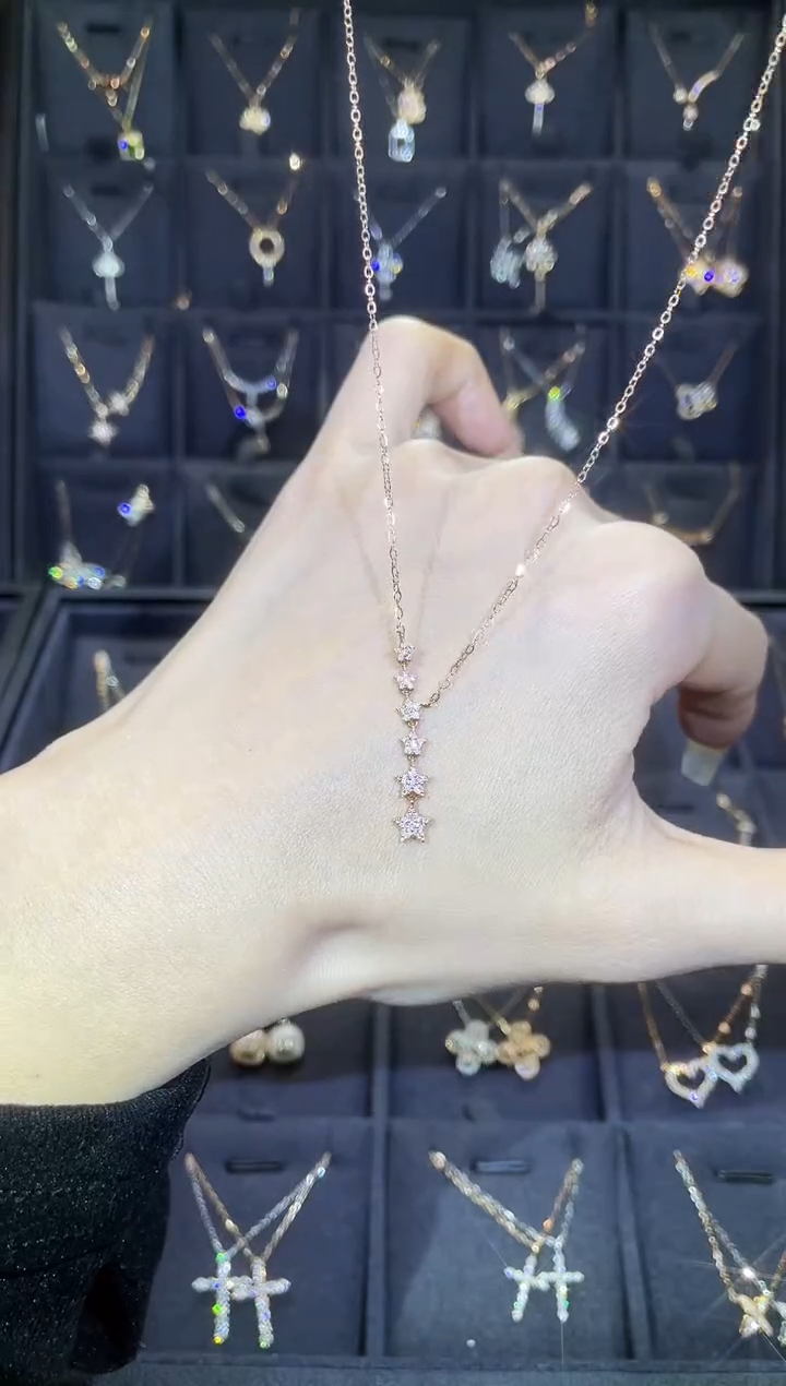 【闪购商品】钻石套链18K金镶嵌18K金玫  多人 繁星