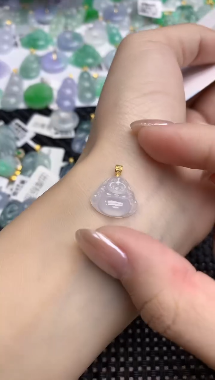 颈饰18K金镶嵌翡翠天然缅甸A货翡翠百元以上9米证书费自理