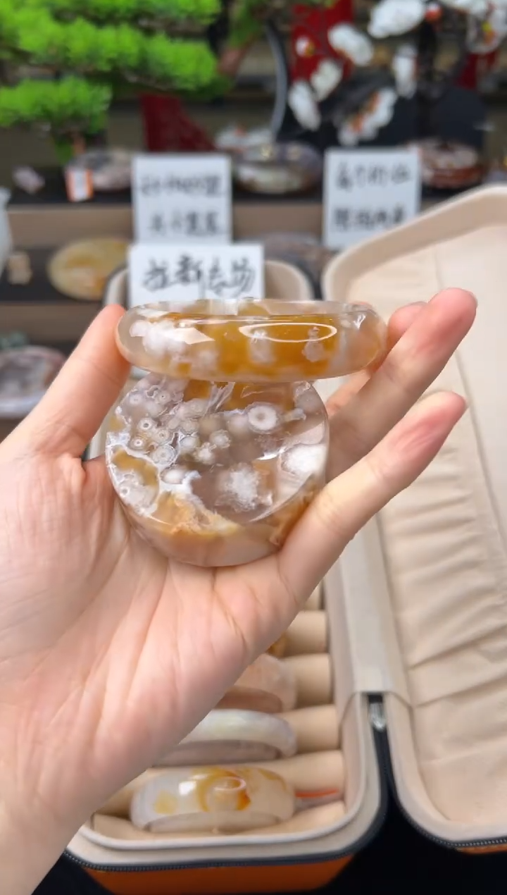 【闪购商品】石英质玉未镶嵌手镯56圈口（赠送镯心）23110