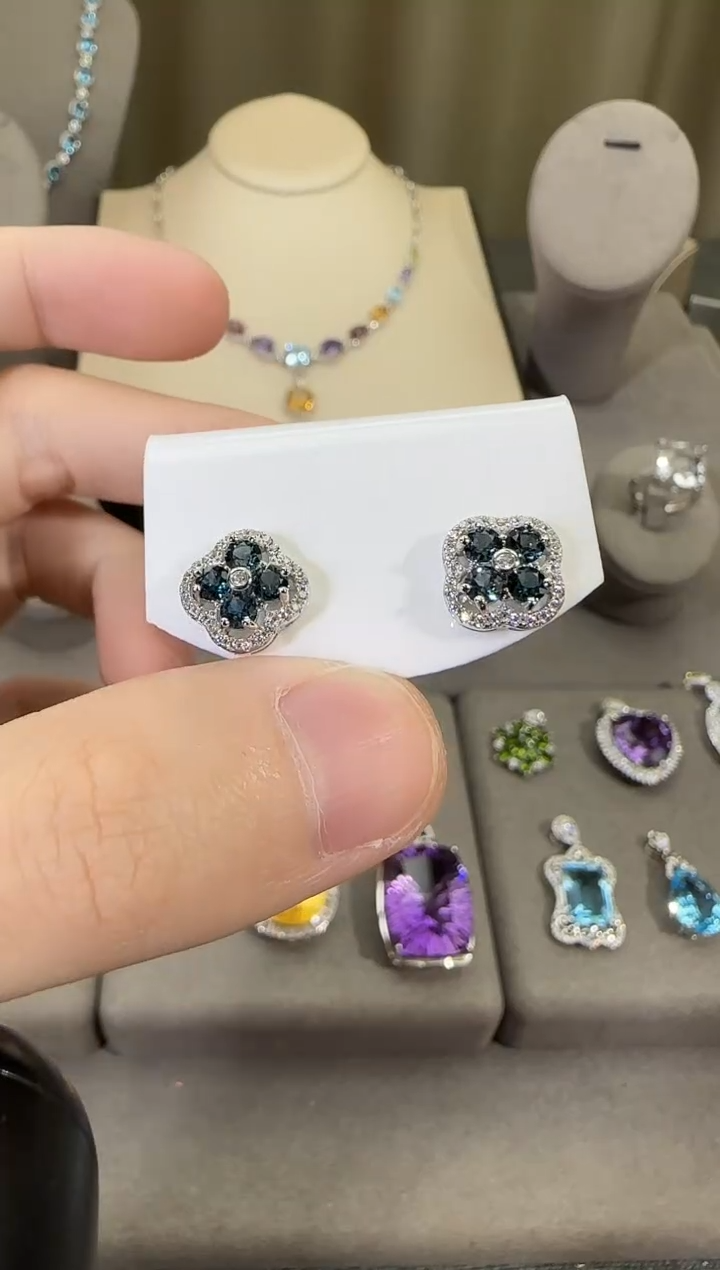 银S925镶嵌托帕石耳饰8mm伦敦蓝耳钉