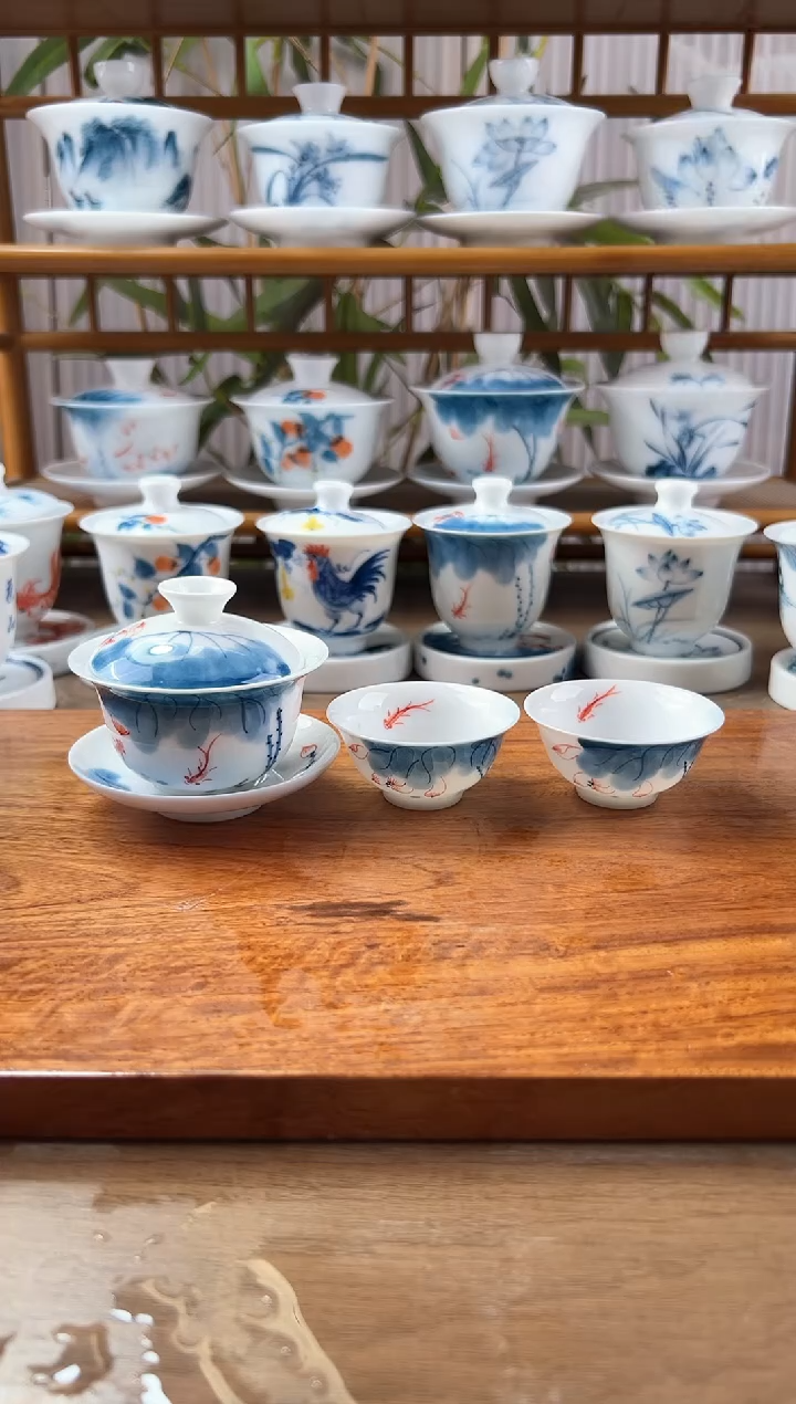 微瑕线条莲80ml三才盖碗+小玉兰杯2个