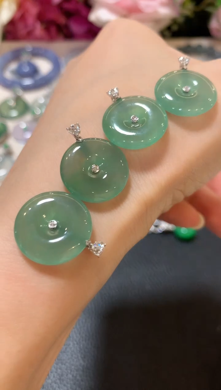 吊坠(不含链)18K金镶嵌翡翠z17多样性一件发货