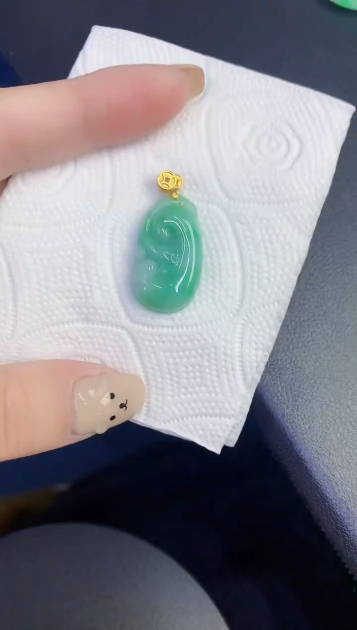 颈饰未镶嵌翡翠缅甸天然翡翠A货