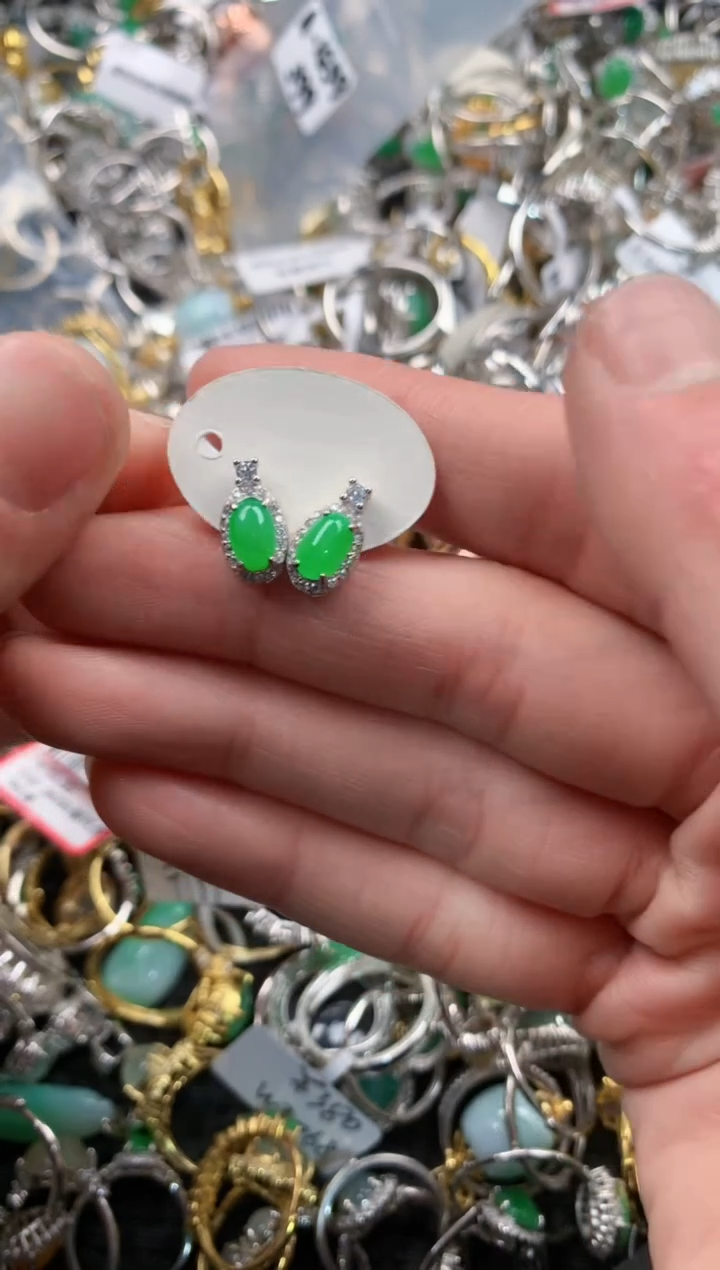 银S925镶嵌戒指翡翠888       5