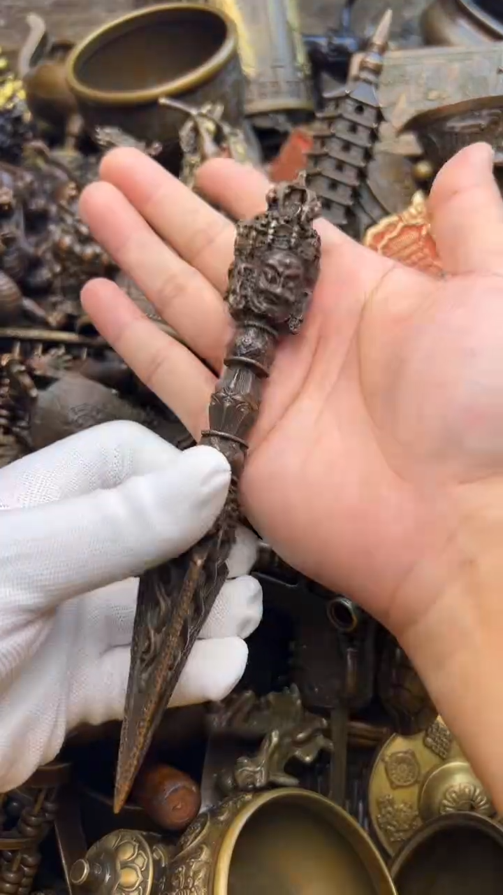 精美铜器，点击下单