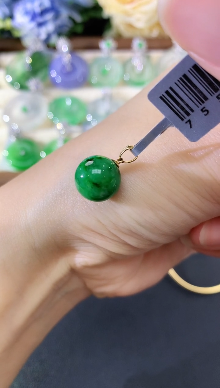 吊坠(不含链)18K金镶嵌翡翠40|1680多样性发其一