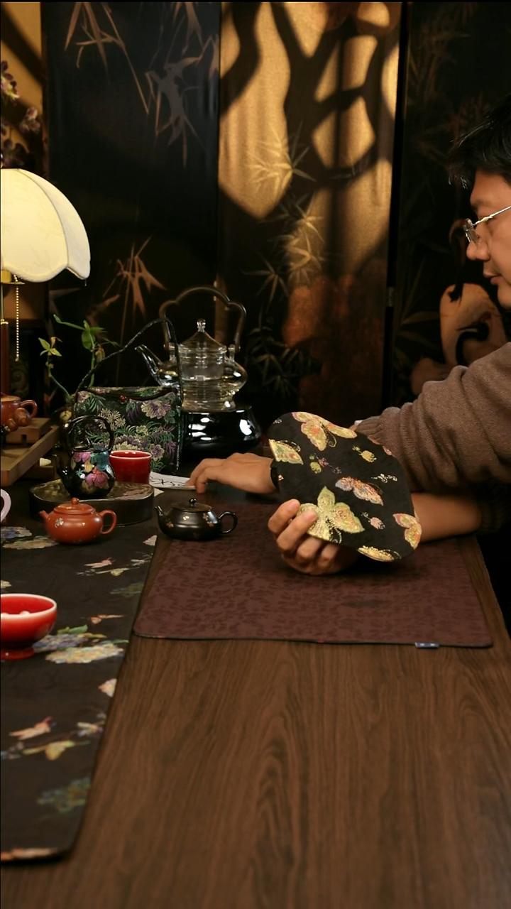 香云纱       茶席