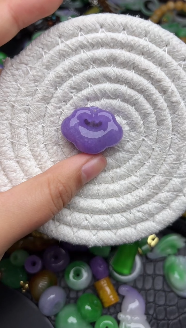 颈饰未镶嵌翡翠缅甸翡翠吊坠