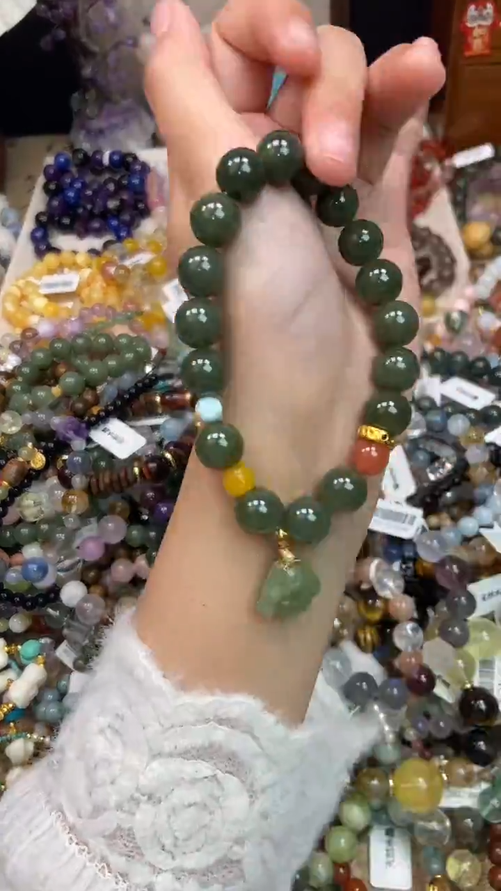 未镶嵌和田玉手饰493