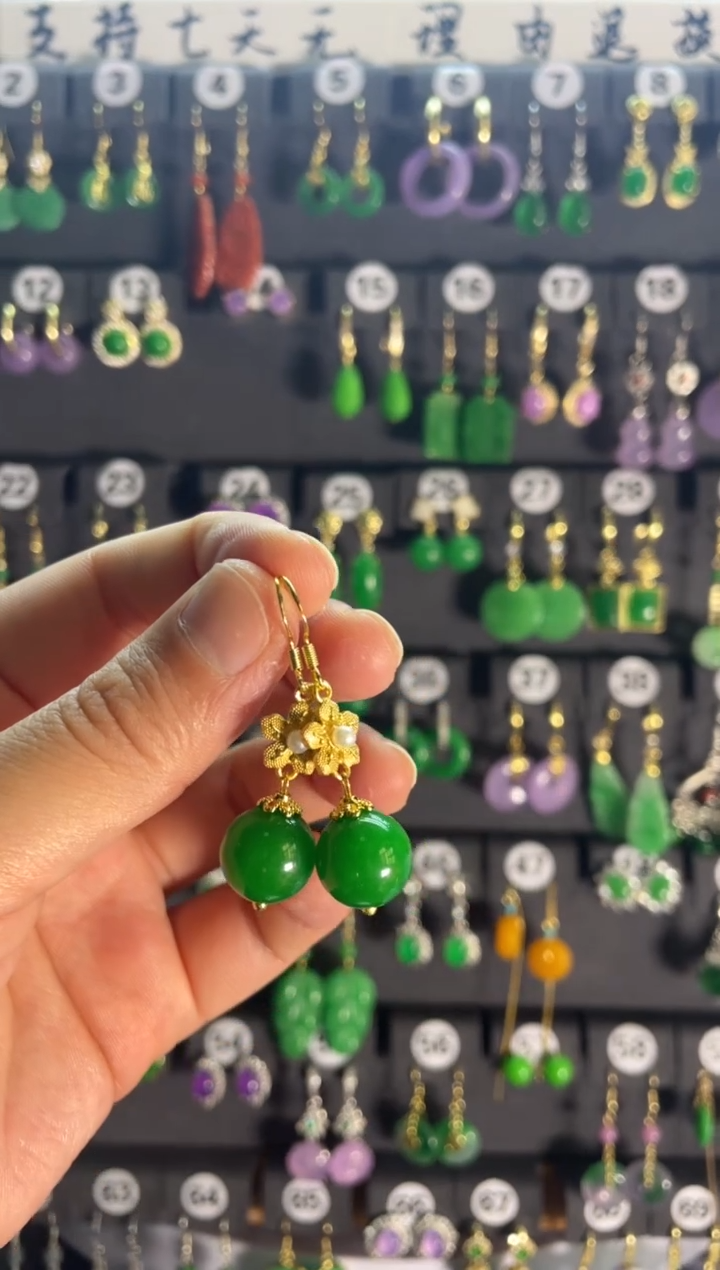 【闪购商品】翡翠耳饰银S925镶嵌494....