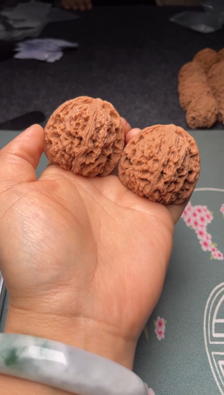 把件文玩核桃w228  南疆石 45尺