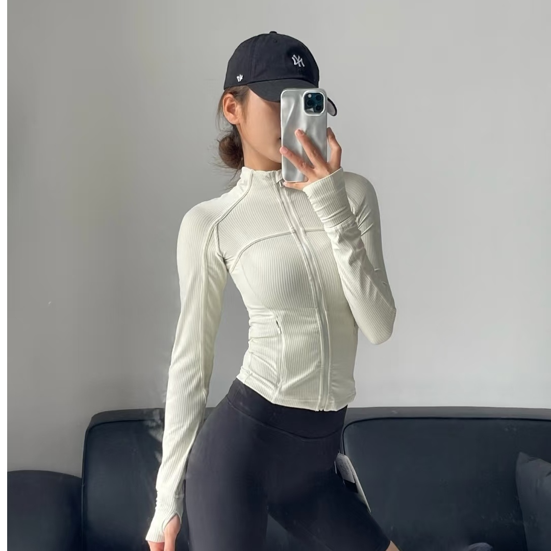 《南油》鹿鹿瑜伽服运动螺纹define外套短款