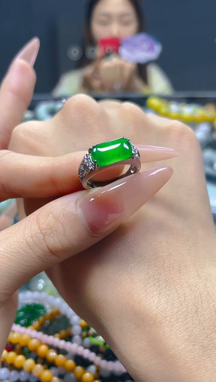 颈饰未镶嵌翡翠/X/翡翠A货，一件也是批发价