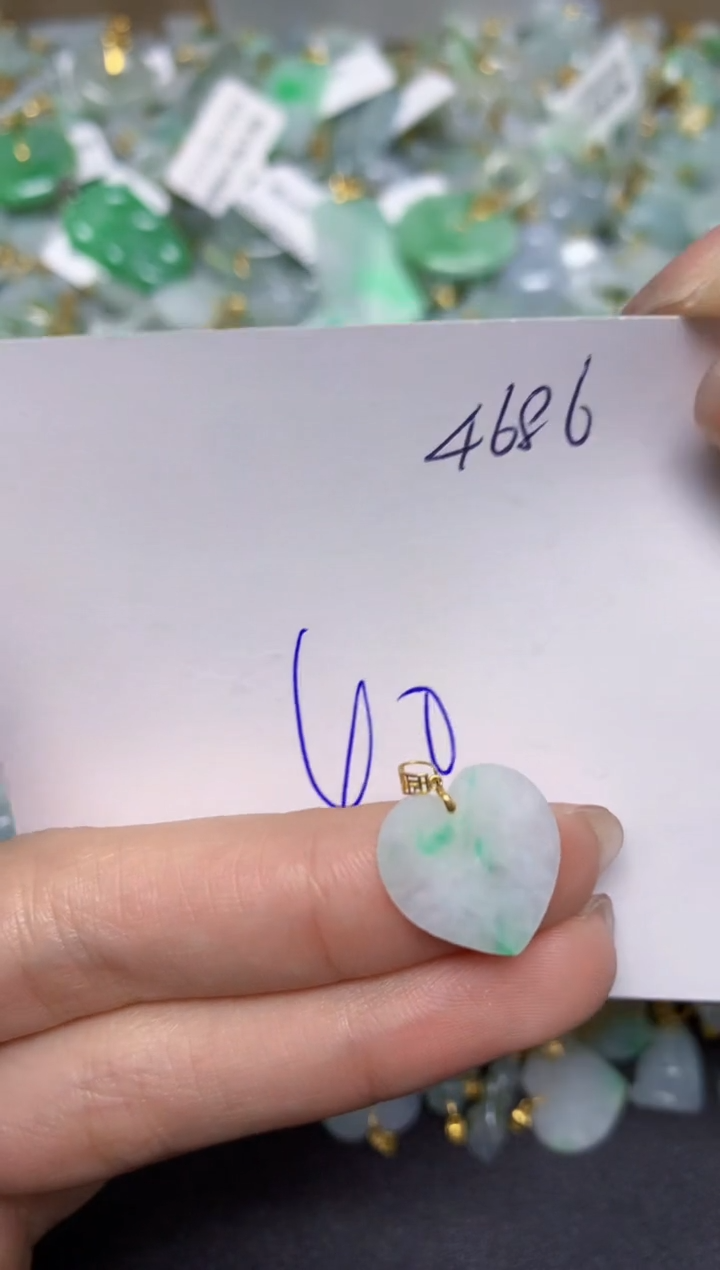 【闪购商品】翡翠颈饰18K金镶嵌天然翡翠A货